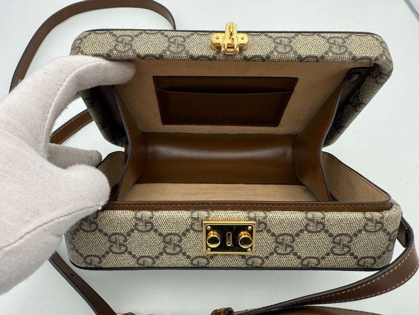 GUCCI TRUNK GG Supreme Trunk