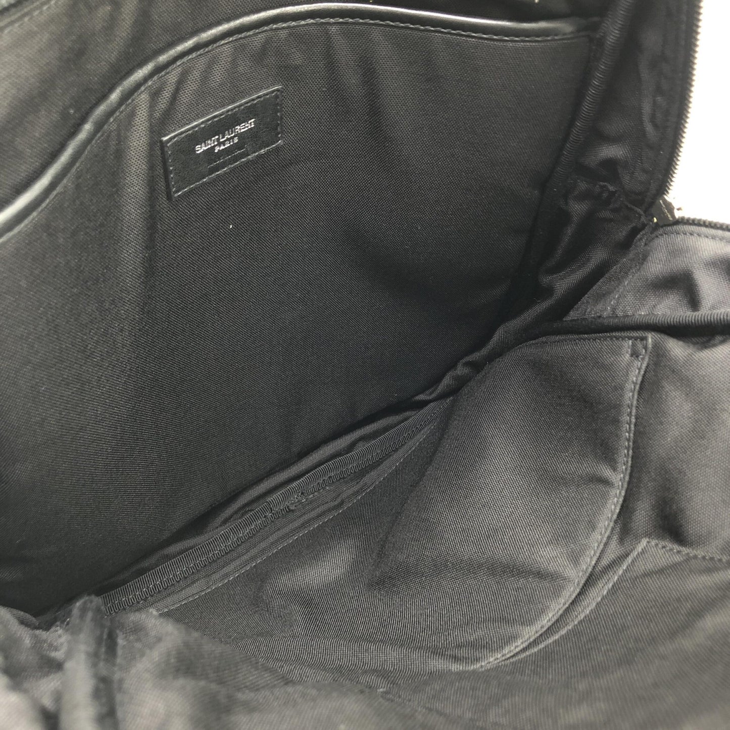 Black Leather City Backpack With Zipper