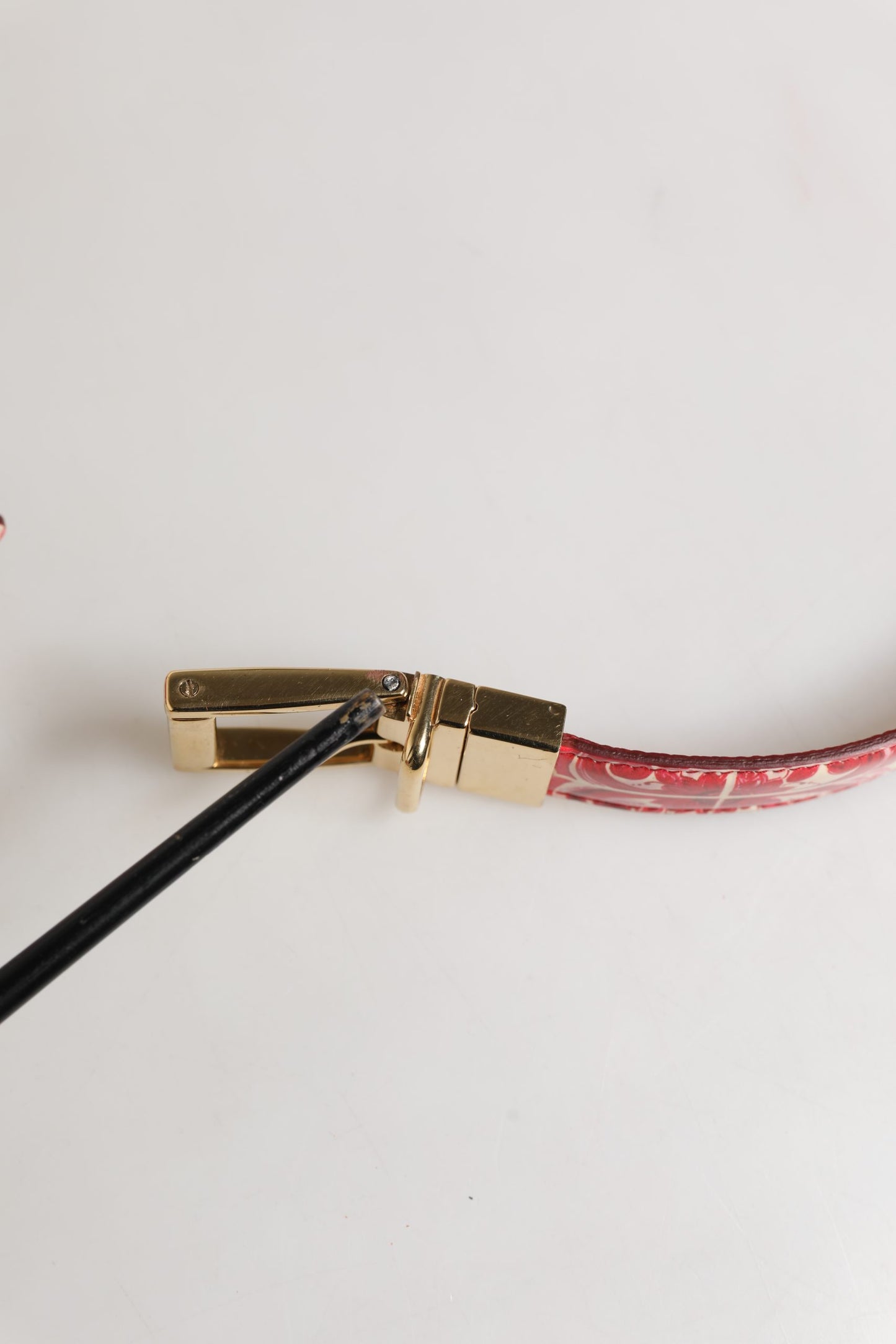 Red White Jacquard Calf Leather Gold Tone Buckle Belt