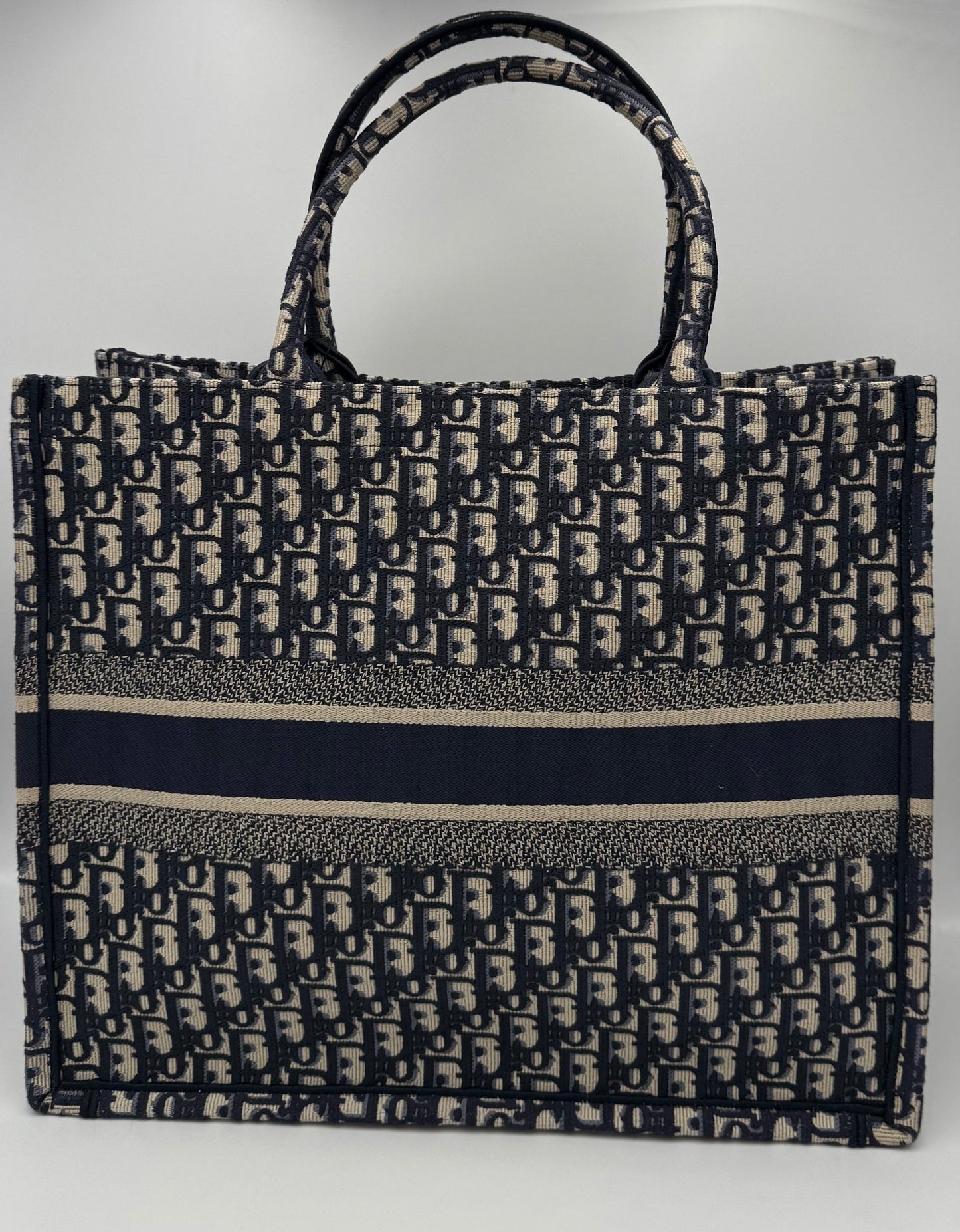 DIOR TOTE BOOK Grande Tote