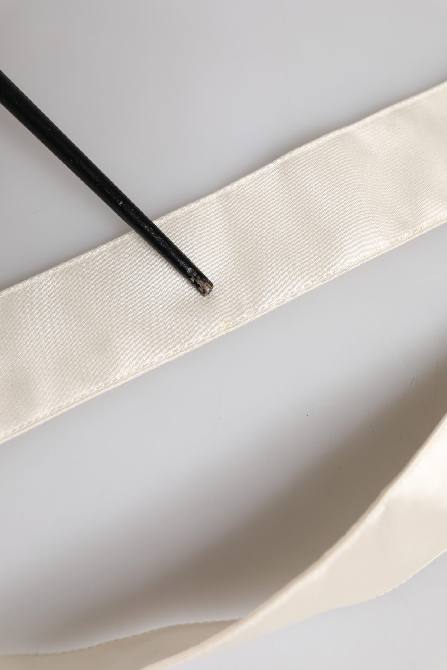 White Waistband Logo Metal Clip Belt Suspender